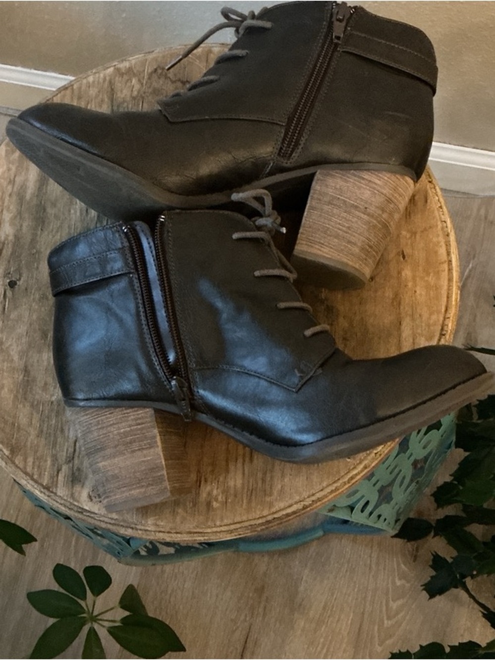 Crown Vintage Vegan Lace-Up Ankle Boots Cottagecore Dark Academia Boho Size 8 - Picture 4 of 7